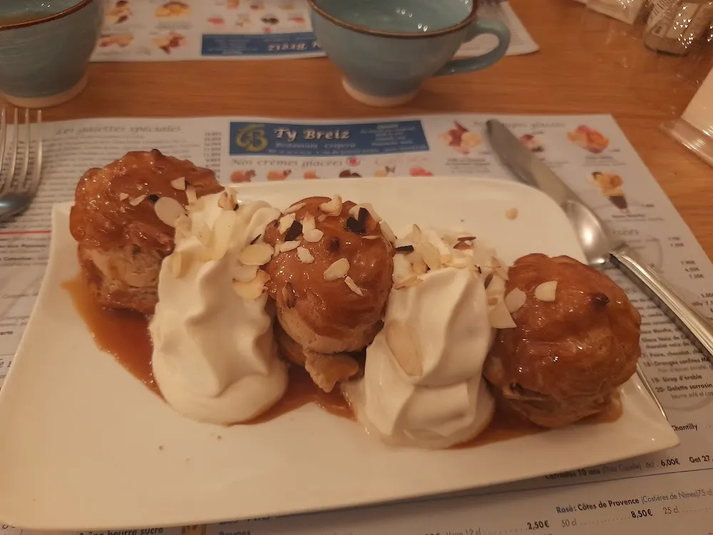 Profiteroles Maison